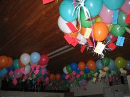 Fliessige LP haben die Ballone aufgeblasen